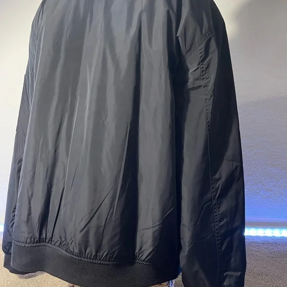 Old navy bomber jacket - Picture 6 of 9